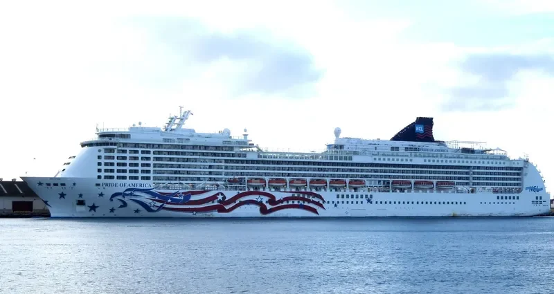 PRIDE OF AMERICA Passenger Ship IMO 9209221 photo 5