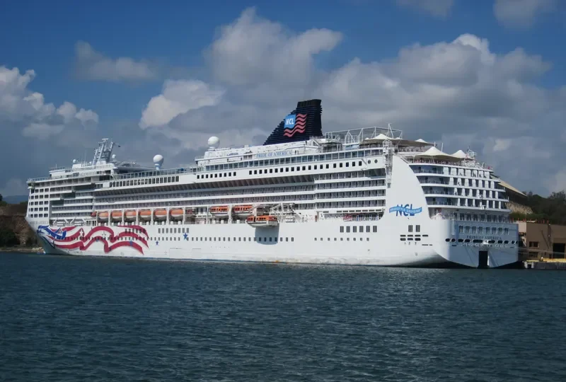 PRIDE OF AMERICA Passenger Ship IMO 9209221 photo 10