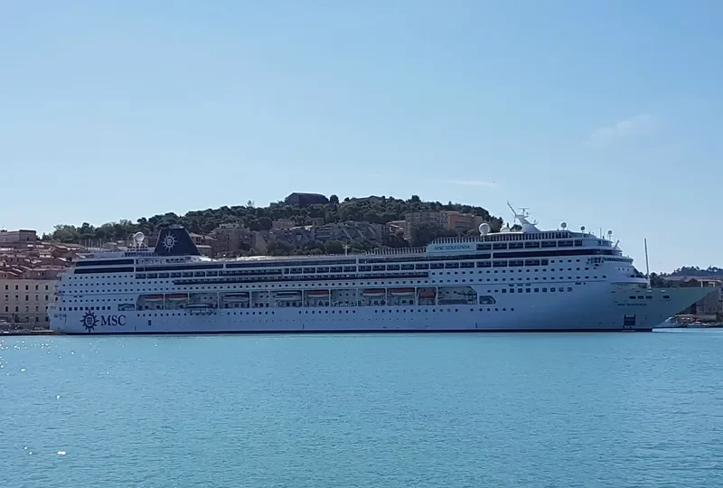 MSC SINFONIA Passenger Ship IMO 9210153 photo 10