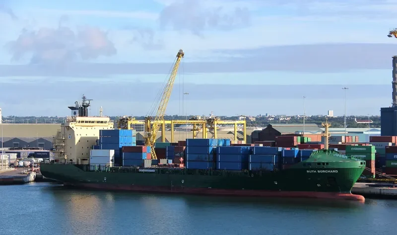 RUTH BORCHARD Container Ship IMO 9212034 photo 8