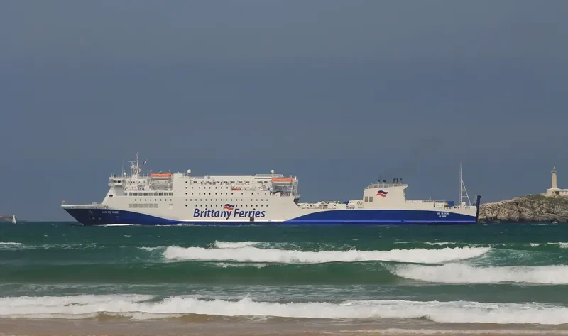 SIRENA SEAWAYS Ro-Ro IMO 9212163 photo 4