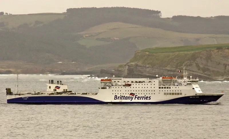 SIRENA SEAWAYS Ro-Ro IMO 9212163 photo 5