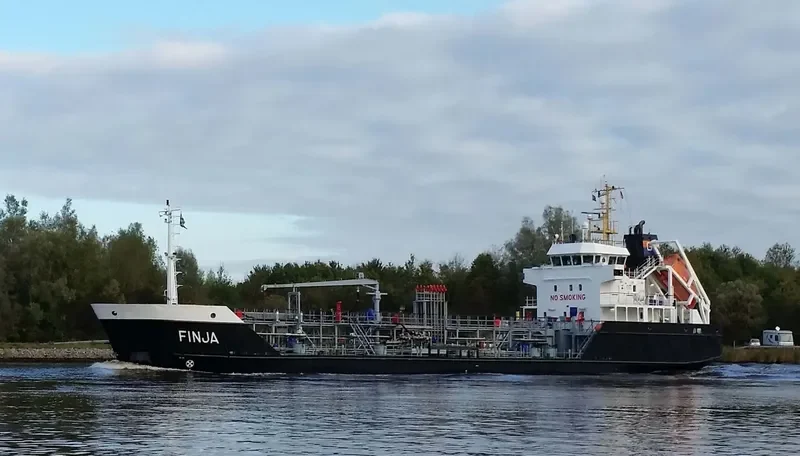 FINJA Tanker IMO 9212345 photo 7