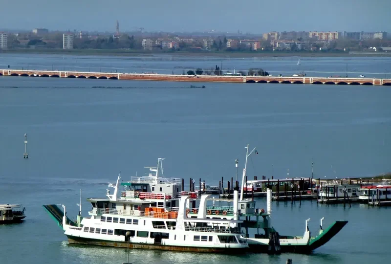 SANDRA Z Passenger Ship IMO 9212527 photo 2