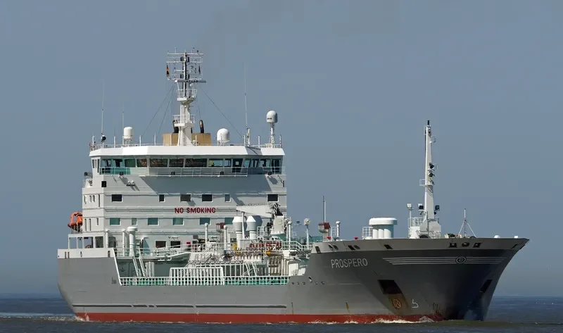 GRIYA JAWA Tanker IMO 9212589 photo 2