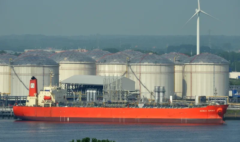 CORAL PEARL Tanker IMO 9213909 photo 10