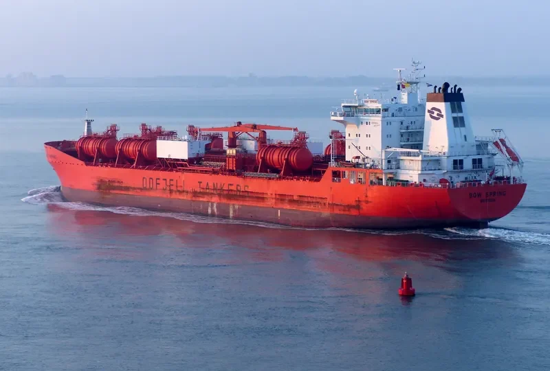 BOW SPRING Tanker IMO 9215256 photo 10