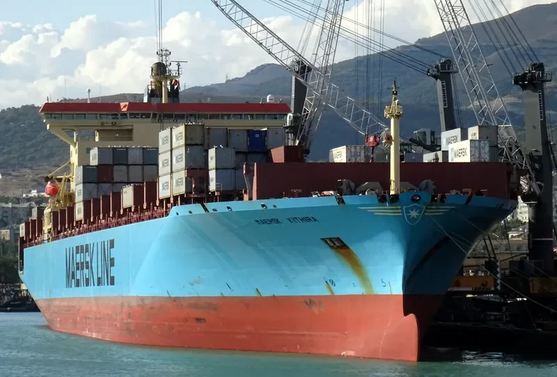 W KITHIRA Container Ship IMO 9215323 photo 2