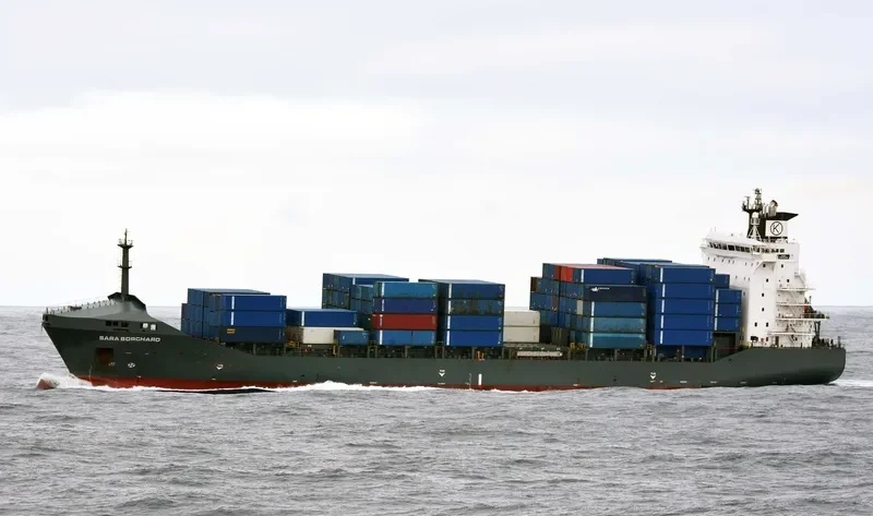 LANTAU ACE Container Ship IMO 9216353 photo 10