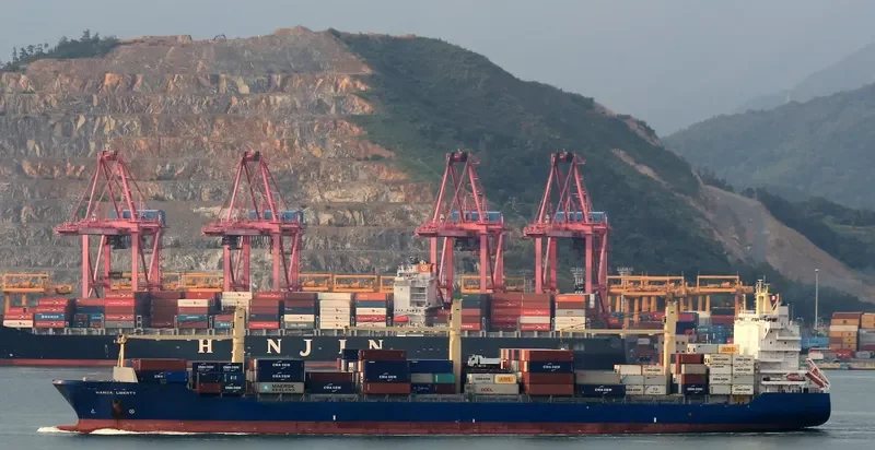 SSL DELHI Container Ship IMO 9217034 photo 7