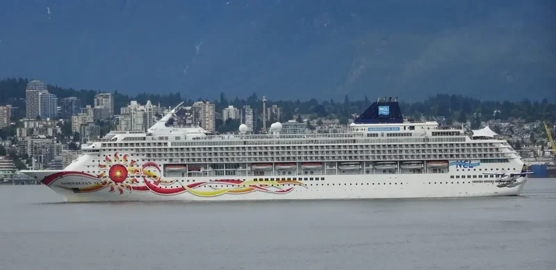 NORWEGIAN SUN Passenger Ship IMO 9218131 photo 10