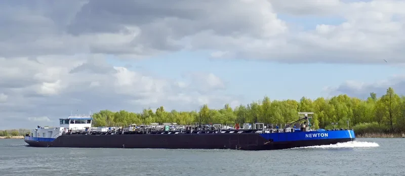 NEWTON Tanker IMO 9218753 photo 4