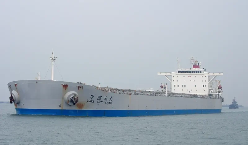 NEWCASTLE EXPRESS Bulk Carrier IMO 9220213 photo 5