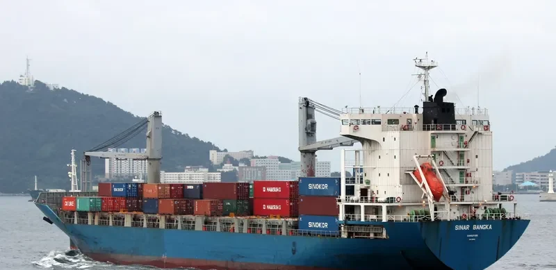 SINAR BANGKA Container Ship IMO 9220304 photo 2