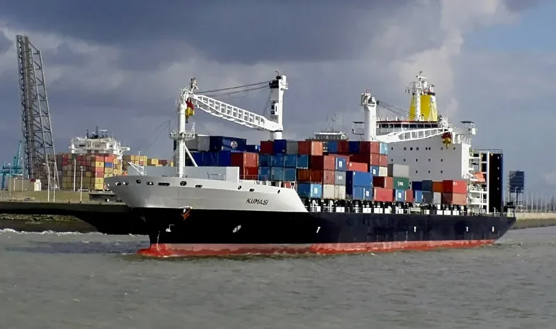KUMASI Container Ship IMO 9220859 photo 9