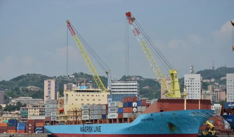 NEXOE MAERSK Container Ship IMO 9220885 photo 4