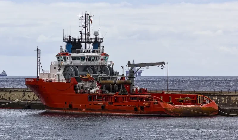 UGBANA Offshore Vessel IMO 9220902 photo 2