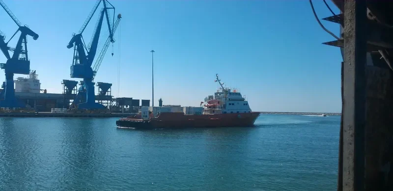 BLUE BOY Offshore Vessel IMO 9221152 photo 2