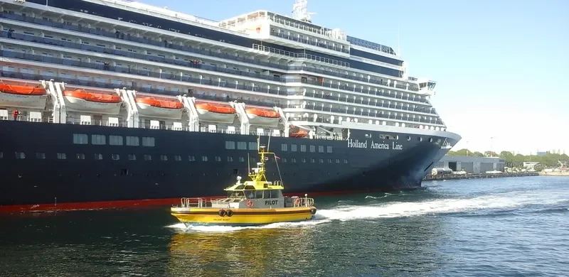 OOSTERDAM Passenger Ship IMO 9221281 photo 5