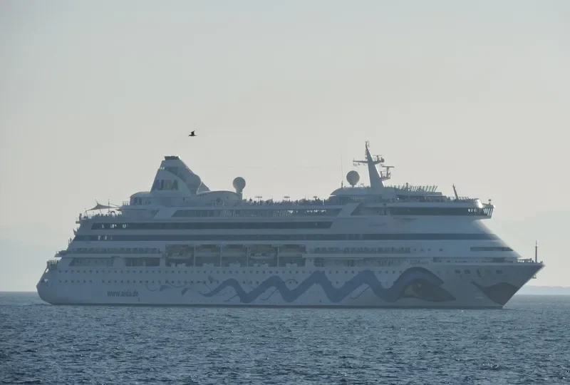 AIDAAURA Passenger Ship IMO 9221566 photo 2