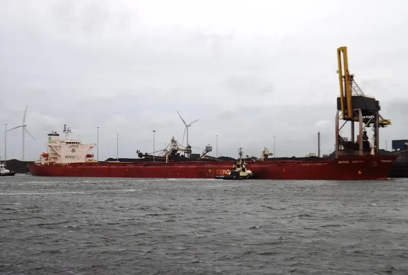 BERGE ARCTIC Bulk Carrier IMO 9221906 photo 4