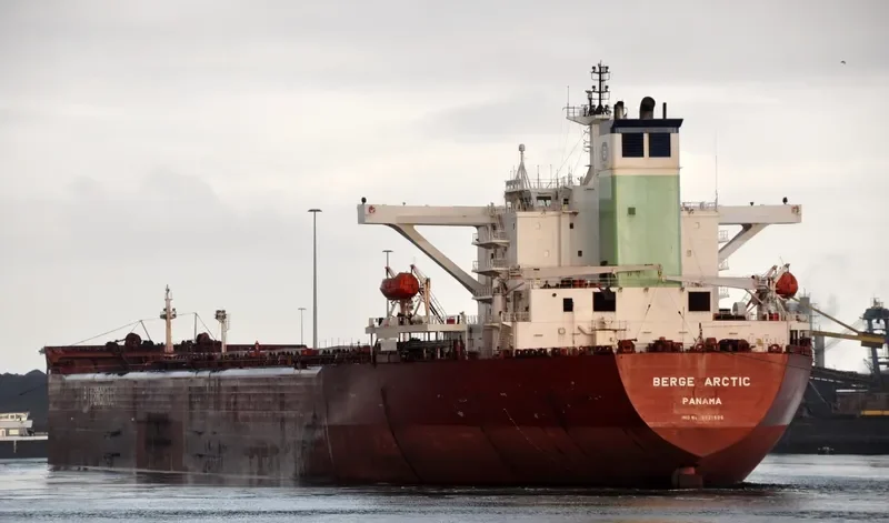 BERGE ARCTIC Bulk Carrier IMO 9221906 photo 10