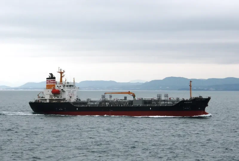 AT GLORY Tanker IMO 9223710 photo 7