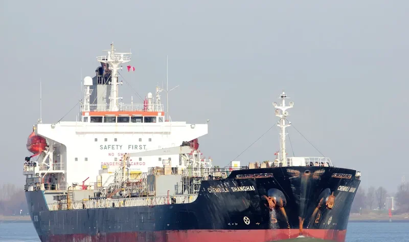 CHEM HARVEST Tanker IMO 9223916 photo 9