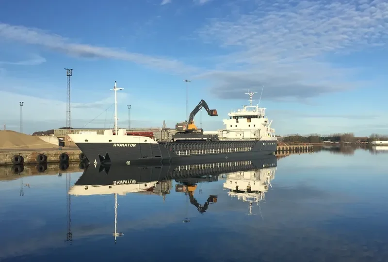 RIGNATOR Container Ship IMO 9224116 photo 7