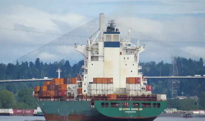 SEASPAN HAMBURG Container Ship IMO 9224300 photo 10
