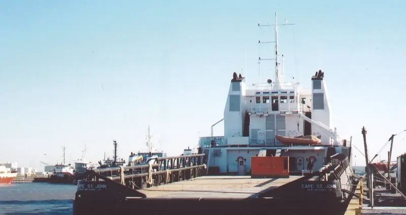 HOS CHICORY Offshore Vessel IMO 9224934 photo 2