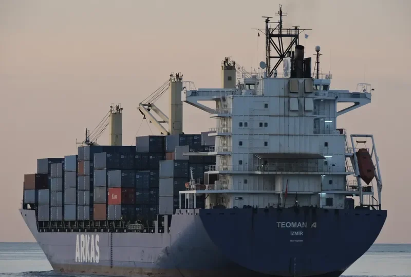 TEOMAN A Container Ship IMO 9226504 photo 3