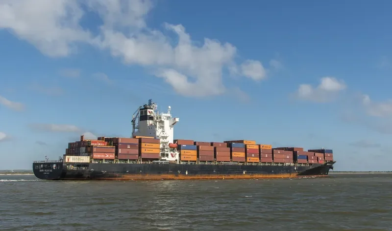 SEASPAN FELIXSTOWE Container Ship IMO 9227039 photo 6