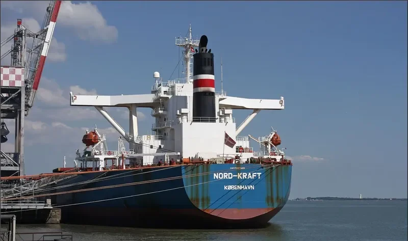 STAR AURORA Bulk Carrier IMO 9227522 photo 3
