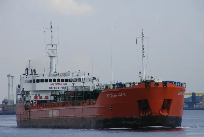 CASPIAN STREAM Tanker IMO 9228332 photo 8