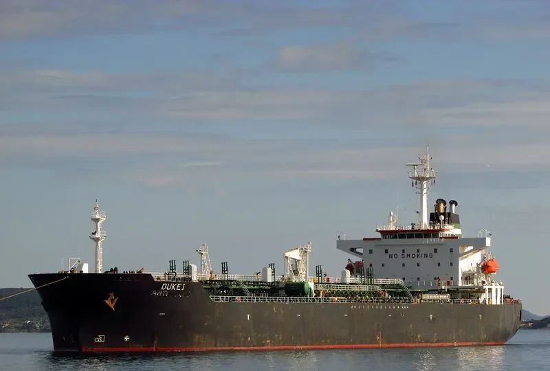 DUKE I Tanker IMO 9228784 photo 10