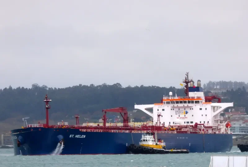 ST.HELEN Tanker IMO 9229350 photo 2
