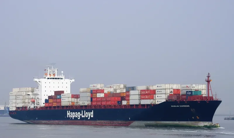 BERLIN EXPRESS Container Ship IMO 9229855 photo 5
