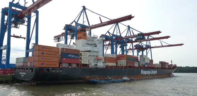 BERLIN EXPRESS Container Ship IMO 9229855 photo 10