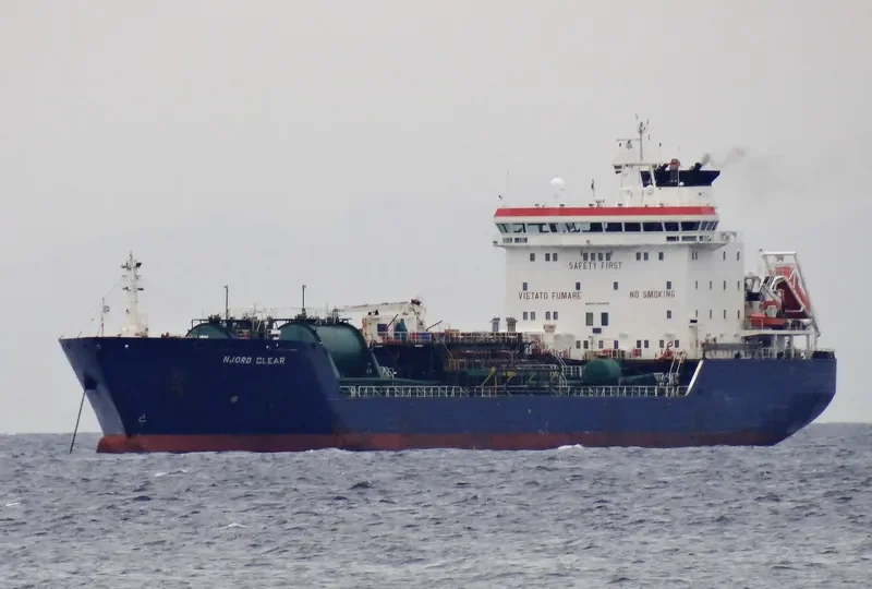 T RISHA Tanker IMO 9230012 photo 2
