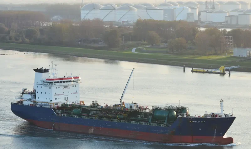 T RISHA Tanker IMO 9230012 photo 6