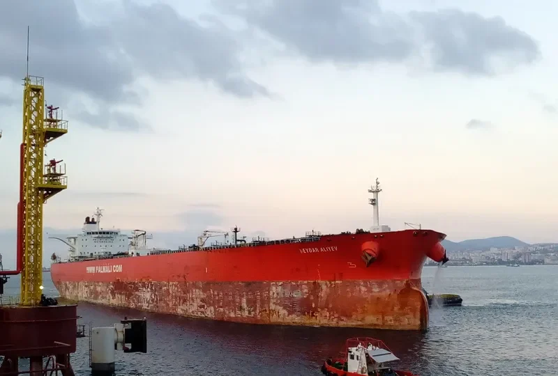 CLARA Tanker IMO 9231767 photo 2