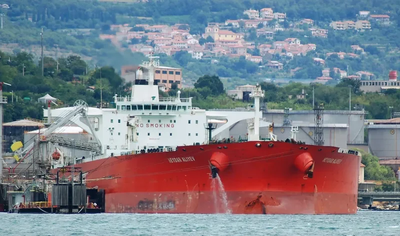 CLARA Tanker IMO 9231767 photo 8