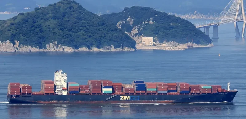 ZIM NEW YORK Container Ship IMO 9231810