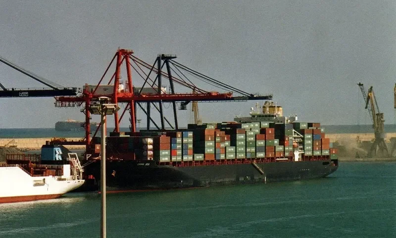 ZIM NEW YORK Container Ship IMO 9231810 photo 4