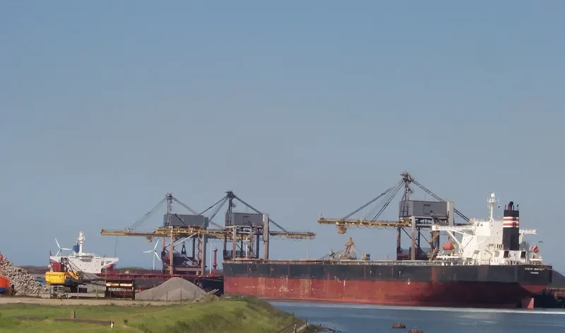NAVIOS EQUATOR PROSPER Bulk Carrier IMO 9233325 photo 4