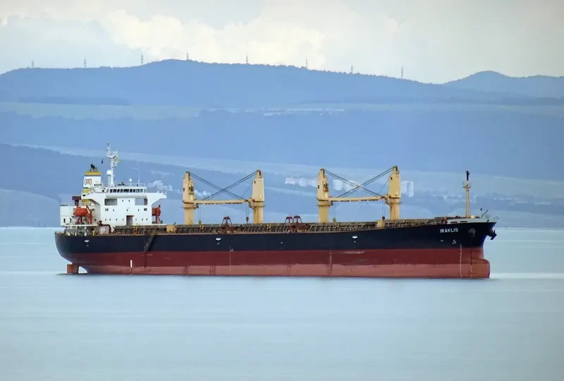 IRAKLIS Bulk Carrier IMO 9233430 photo 4