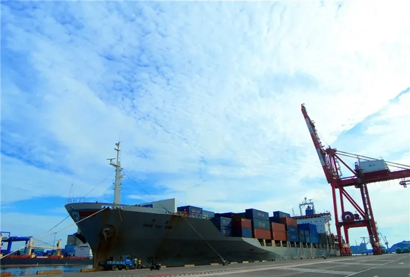 WAN HAI 266 Container Ship IMO 9233636 photo 4
