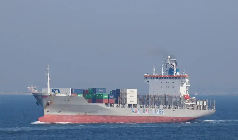 WAN HAI 267 Container Ship IMO 9233648 photo 9