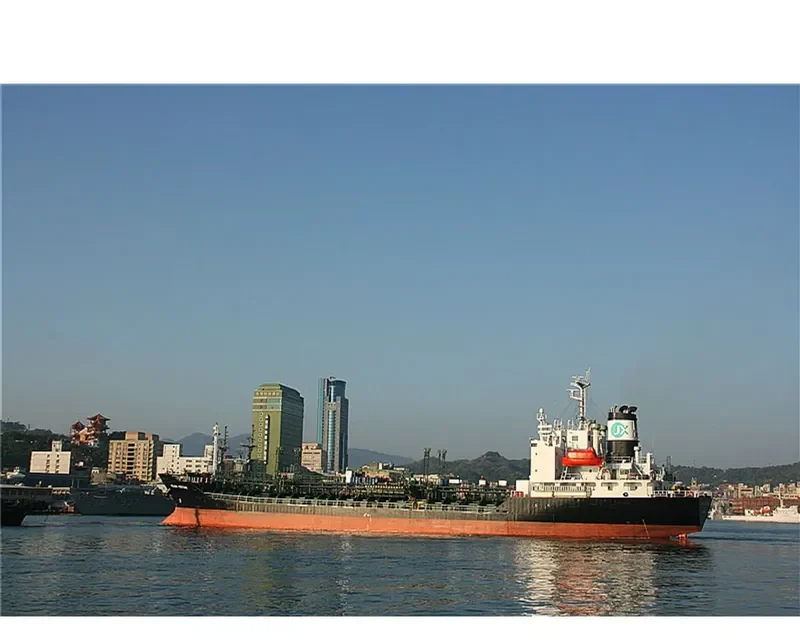 GOLDEN FORTUNE Tanker IMO 9233870 photo 10